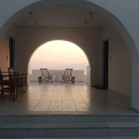 Vivlos. Maisonette With View Vivlos