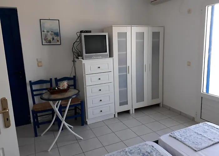 Vivlos. Maisonette With View *